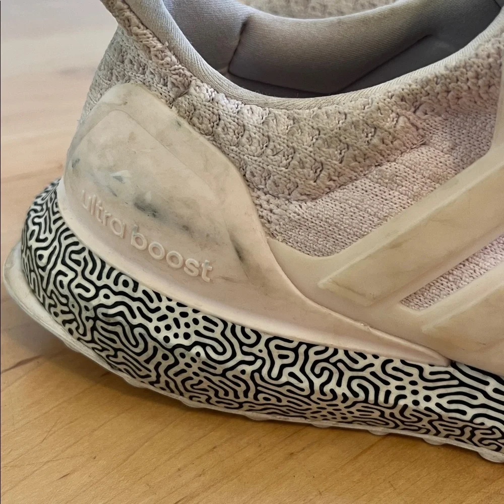 adidas Women's Pink Knit Sneakers 8.5 - Picture 3 of 8